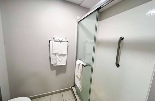 Grenloch Hotel | Motel 6 Williamstown, NJ - Black Horse Pike