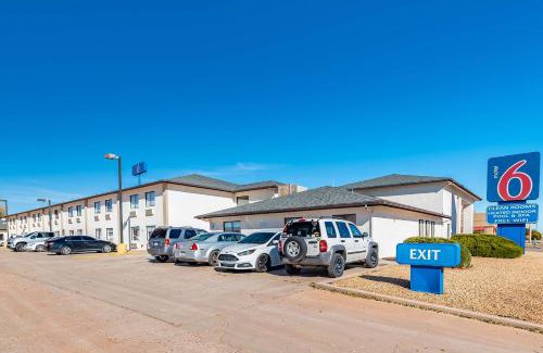 Winslow Hotel | Motel 6-Winslow, AZ