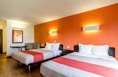 York Hotel | Motel 6 York, NE
