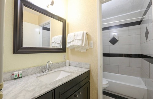 Vallejo Hotel | Motel 7