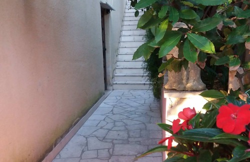 Cove Tri Zala (Zrnovo) House | Motel ∙ 8 guests