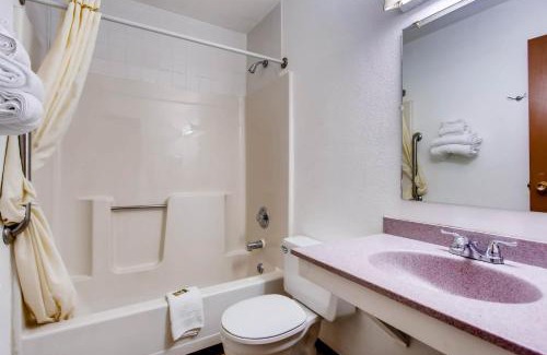 Fort Collins Hotel | Motel 9