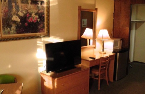 Hixton Hotel | Motel 95 and Campground
