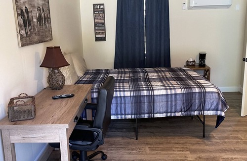 Gilbertsville Hotel | Motel at Ky Lake.