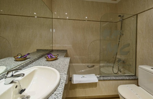 Ardon Hotel | Motel Cancun León