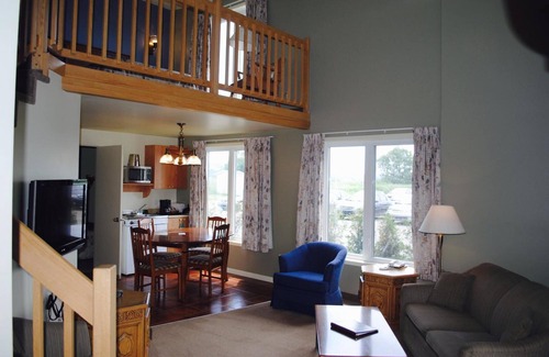 Riviere-du-Loup Regional County Municipality Hotel | Motel Cartier
