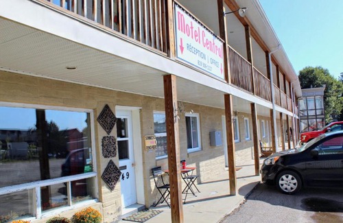 Maniwaki House | Motel Central