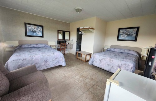 Degelis Hotel | Motel Claude