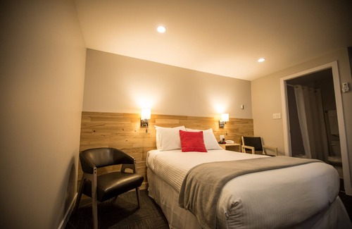 Rimouski-Neigette Hotel | Motel Colonial