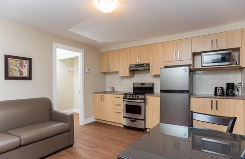 Brossard Hotel | Motel Du Fleuve