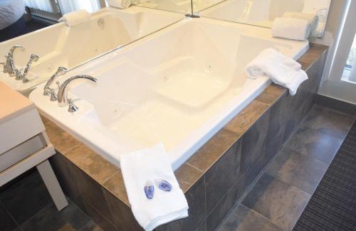 Brossard Hotel | Motel Falcon