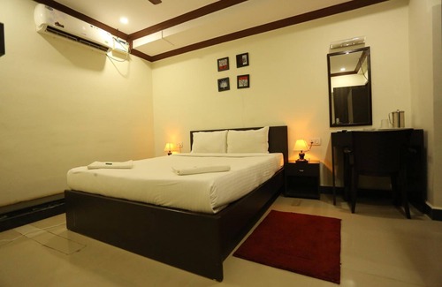 Mapusa Hotel | Motel La Grandeur