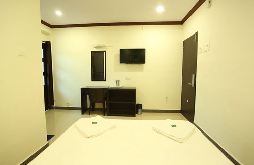 Mapusa Hotel | Motel La Grandeur