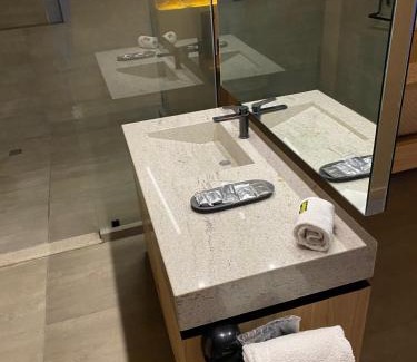 Toluquilla Hotel | Motel London