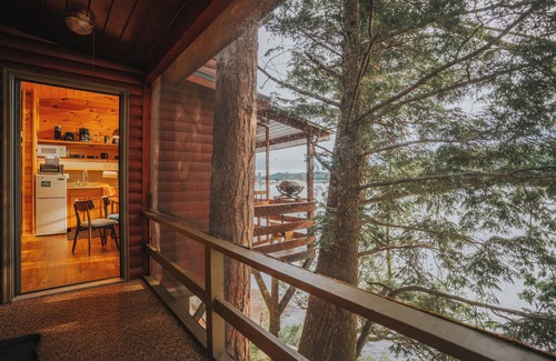 Long Lake Hotel | Motel Long Lake and Cottages