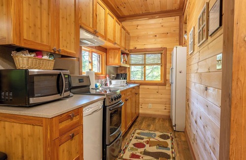 Long Lake Hotel | Motel Long Lake and Cottages