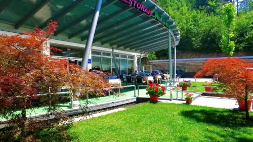 Trn Hotel | Motel Maksumić