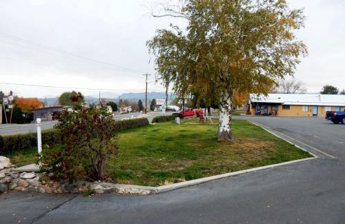 Omak Hotel | Motel Nicholas