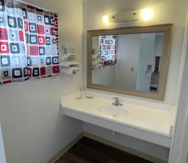 Moses Lake Hotel | Motel Oasis