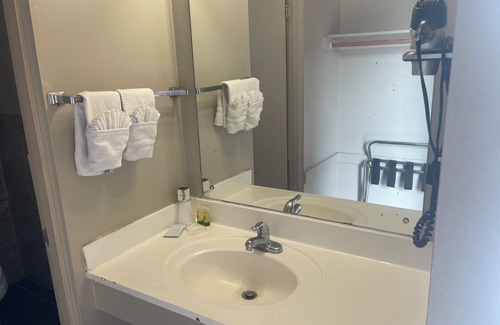 Moses Lake Hotel | Motel Oasis