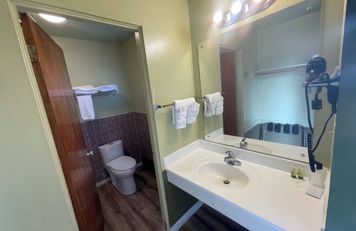 Moses Lake Hotel | Motel Oasis