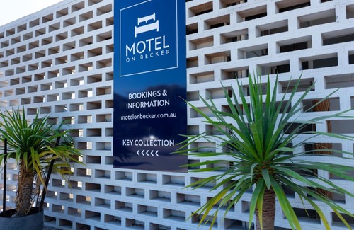 Tintinara Hotel | Motel On Becker