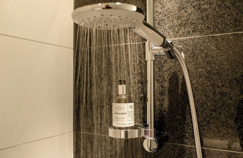 Scheldebuurt Hotel | Motel One Amsterdam