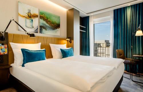 Altstadt-Sued Hotel | Motel One Köln-Altstadt