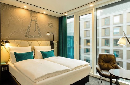 Alte Heide-Hirschau Hotel | Motel One Munich - Parkstadt Schwabing