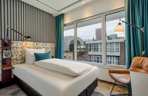 Stadsdriehoek Hotel | Motel One Rotterdam