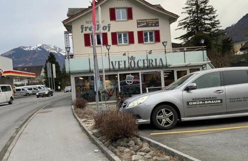 Naefels Hotel | Motel Restaurant Freihof