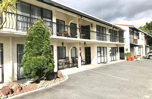 Woodhill Hotel | Motel Villa Del Rio