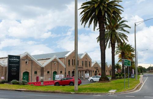 Rutherglen Hotel | Motel Woongarra