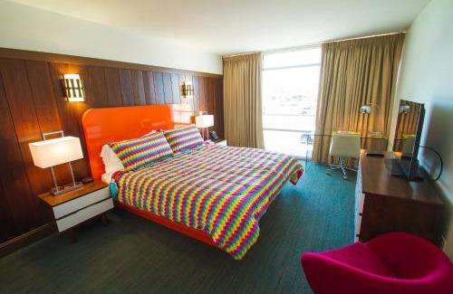 Kinston Hotel | Mother Earth Motor Lodge