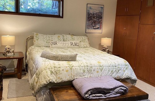 Grass Valley House | Mother-In-laws unit with Hot Tub, Relax and enjoy!