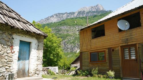 Kukes County House | Motina River Guesthouse