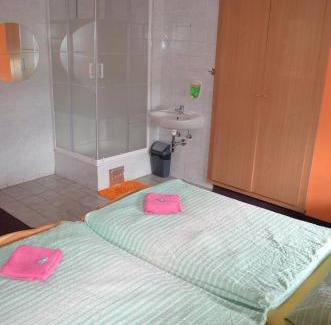 Prestanov House | Motorest Penzion na Bojišti