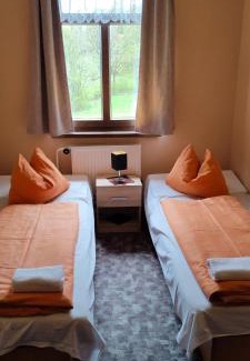 Kamenicky Senov House | motorest U KONĚ