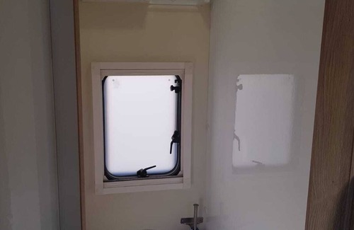 Velilla de San Antonio House | Motorhome rental