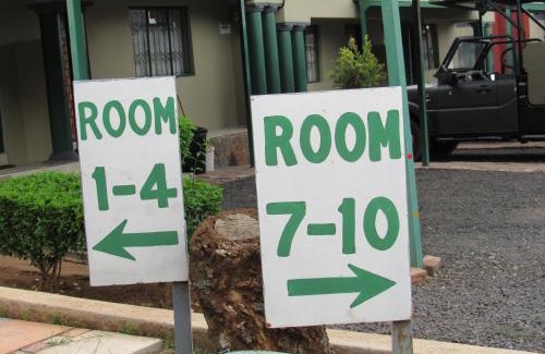 Kareeberg Bed & Breakfast | Motse River Lodge