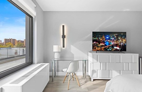 Port Morris Hotel | Mott Haven Studio Q BR | Linens/Towels | near NYC