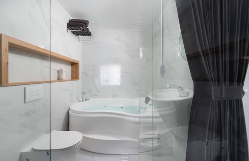 Haifa House | motzkin sweet