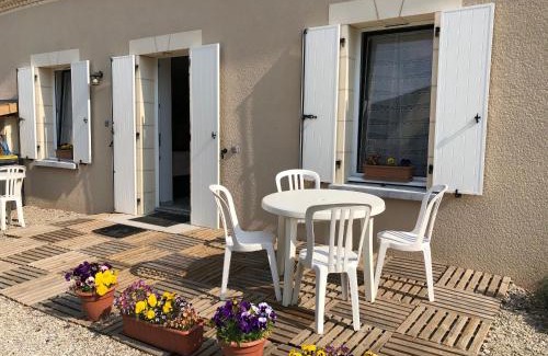 Mezieres-sur-Ponthouin House | Moulin Authentique avec Pêche, Animaux Acceptés et Confort Moderne près du Mans - FR-1-410-323