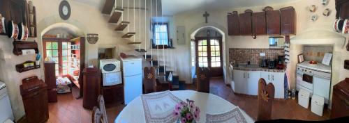 Saint-Savinien House | Moulin de la Licorne