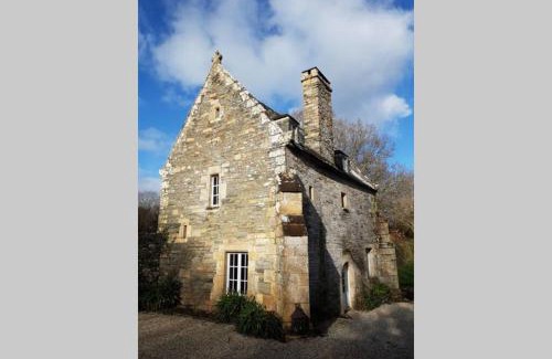 Le Relecq-Kerhuon House | Moulin de Lossulien