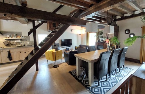 Saint-Prix-les-Arnay Apartment | Moulin Fouché | The Mill | Spacious gîte with three terraces near a nice lake