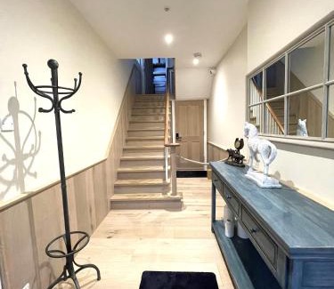 Newmarket Bed & Breakfast | Moulton Lawn House B&B