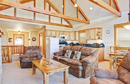 Estes Park Condo | Mount Acoma 38 - 2 Br Condo with Marys Lake and Mountain Views