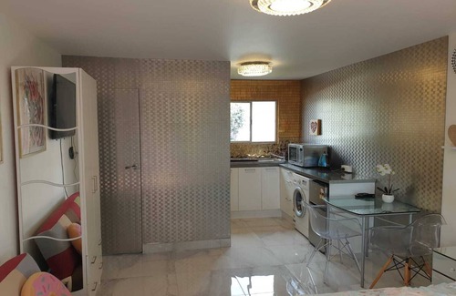 Mount Albert Apartment | Mount Albert Apartment