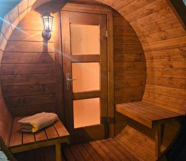 Killotteran Apartment | Mount bolton mobile home
